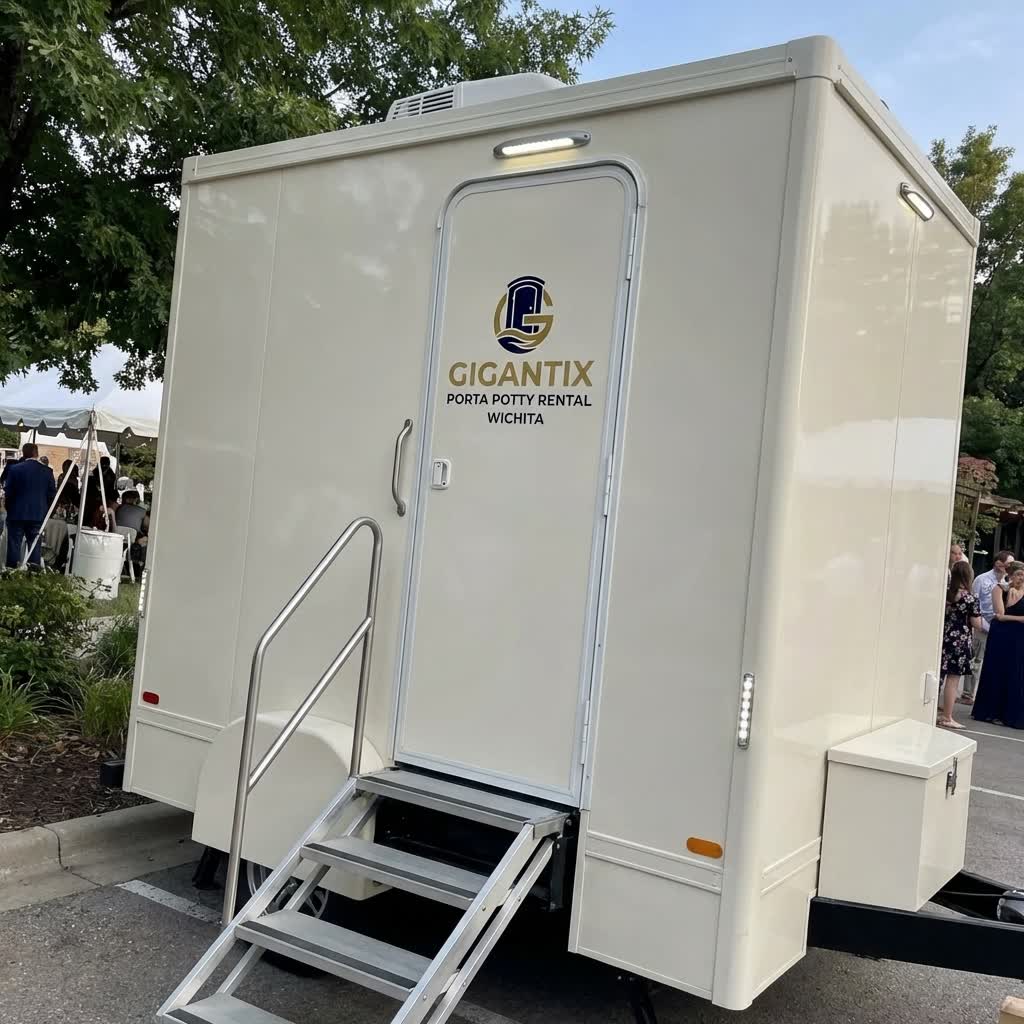 Luxury Restroom Trailer Wichita